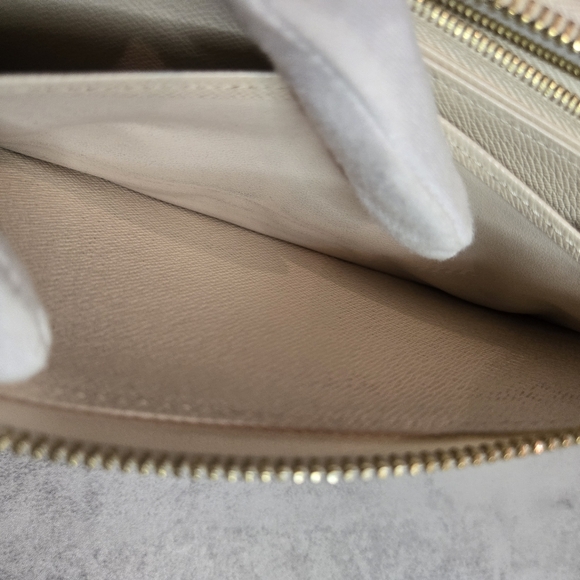 Louis Vuitton WILD AT HEART Large Zippy Wallet - Picture 15 of 16